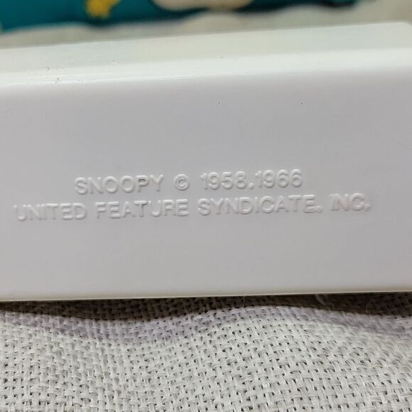 Vtg Hasbro Snoopy and Peanuts Sno-Cone Machine, Snow Cone Maker, #28805 - Picture 10 of 10